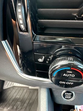 Used 2023 Nissan Rogue SV image 19