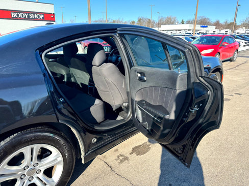 Used 2020 Dodge Charger SXT image 10