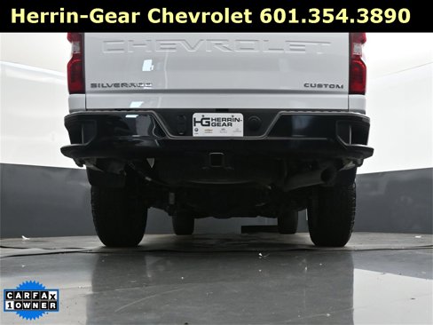 Used 2024 Chevrolet Silverado 2500 Custom w/ Custom Convenience Package image 39