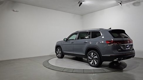 New 2025 Volkswagen Atlas SEL image 3
