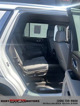 Used 2022 GMC Yukon SLT w/ SLT Premium Package image 23