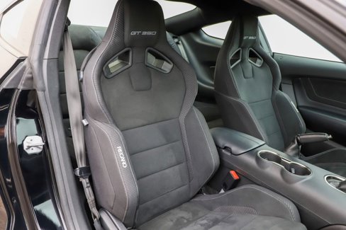 Used 2018 Ford Mustang Shelby GT350 w/ Electronics Package image 40