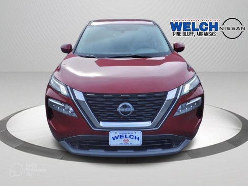 Used 2023 Nissan Rogue SV image 2