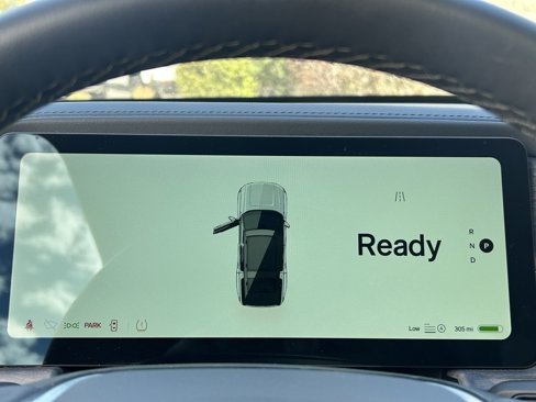 Used 2024 Rivian R1S Adventure image 19