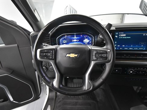 Used 2024 Chevrolet Silverado 2500 LT w/ Convenience Package image 30