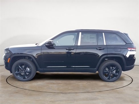 New 2025 Jeep Grand Cherokee Limited w/ Black Appearance Package image 2
