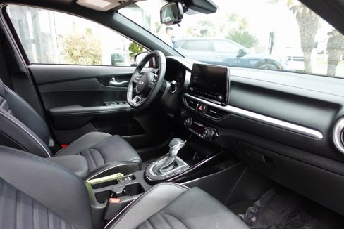 Used 2024 Kia Forte GT-Line w/ GT-Line Premium Package image 16
