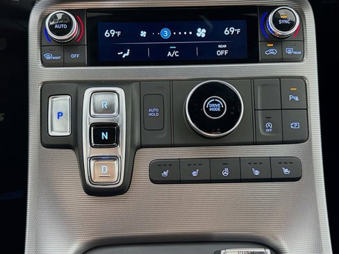 Used 2025 Hyundai Palisade Calligraphy image 17
