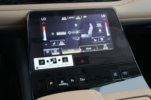New 2025 INFINITI QX80 Luxe image 40