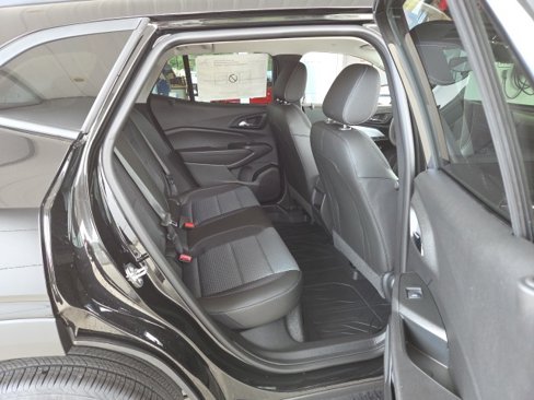New 2026 Chevrolet Trax LT w/ Driver Confidence Package image 37