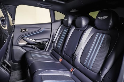 Used 2025 Aston Martin DBX 707 image 21