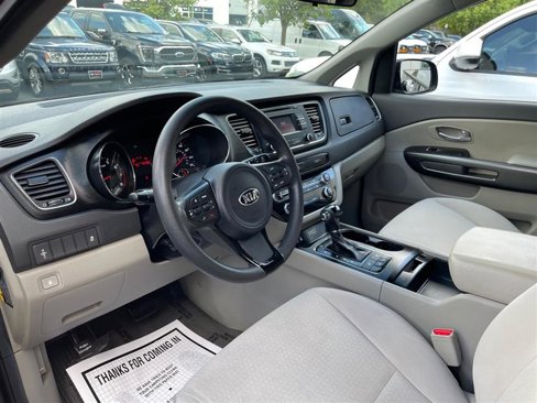 Used 2016 Kia Sedona LX w/ LX Convenience Package image 63