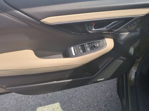 New 2025 Subaru Outback Limited image 12