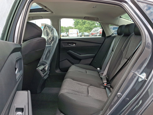 New 2025 Honda Accord SE image 5