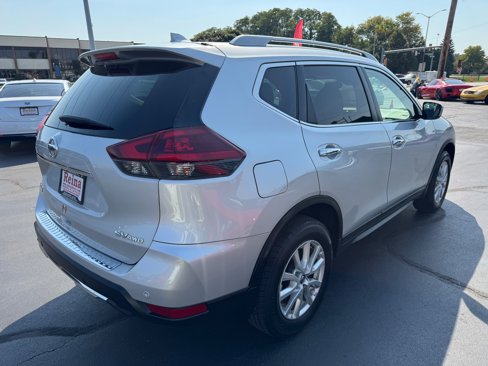 Used 2019 Nissan Rogue SV image 12