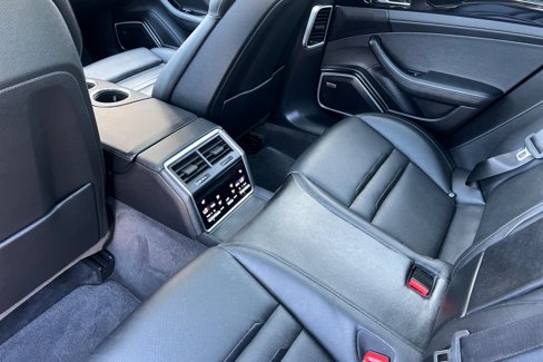 Used 2021 Porsche Panamera 4 image 12