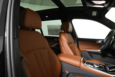 New 2026 BMW X7 M60i image 37