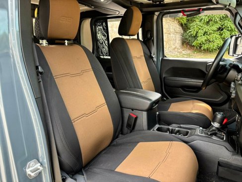 Used 2024 Jeep Gladiator Sport image 12
