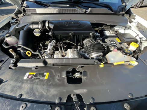 Used 2025 Jeep Compass Limited image 32