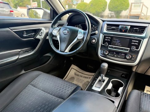 Used 2016 Nissan Altima 2.5 SV image 30