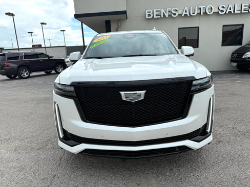 Used 2023 Cadillac Escalade Sport Platinum w/ LPO, ONYX Package image 3