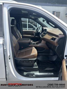 Used 2021 Chevrolet Suburban High Country w/ Premium Package image 29