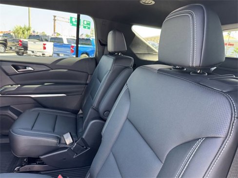 New 2025 Chevrolet Traverse LT w/ Driver Confidence Package image 17