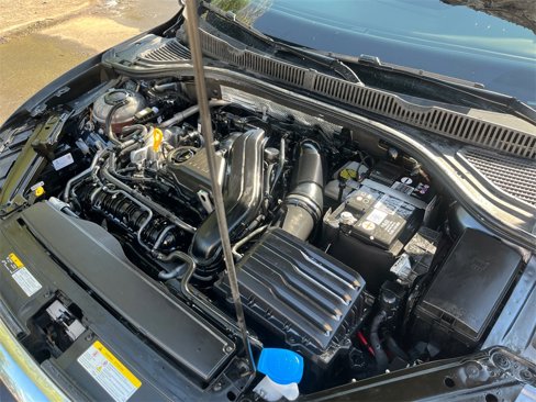 Used 2023 Volkswagen Jetta SE image 32