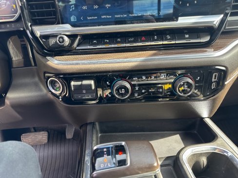 Used 2022 Chevrolet Silverado 1500 LT Trail Boss w/ LT Trail Boss Premium Package image 27