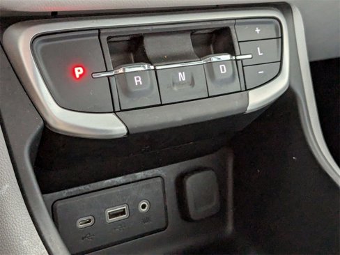 Used 2024 GMC Terrain SLE image 20