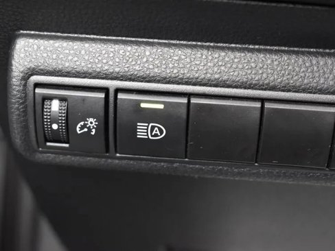 Used 2024 Toyota Corolla LE image 21