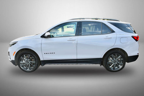 Used 2023 Chevrolet Equinox RS image 3
