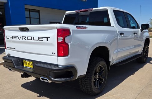 New 2025 Chevrolet Silverado 1500 LT Trail Boss w/ LT Trail Boss Premium Package image 8