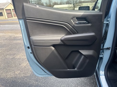 New 2025 Chevrolet Colorado LT w/ LT Convenience Package image 16