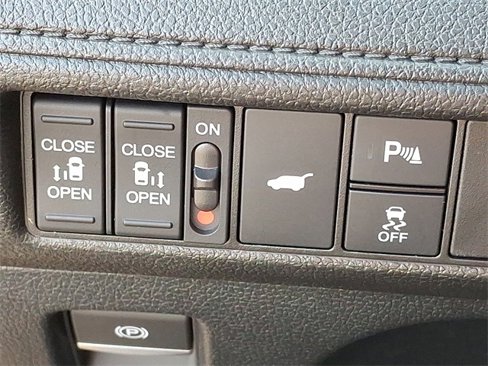 Used 2025 Honda Odyssey Elite image 21