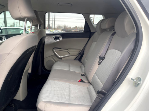 Used 2021 Kia Soul LX image 12