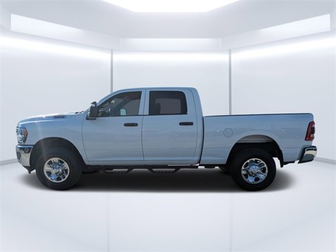 Used 2024 RAM 2500 Tradesman w/ Chrome Appearance Group image 6