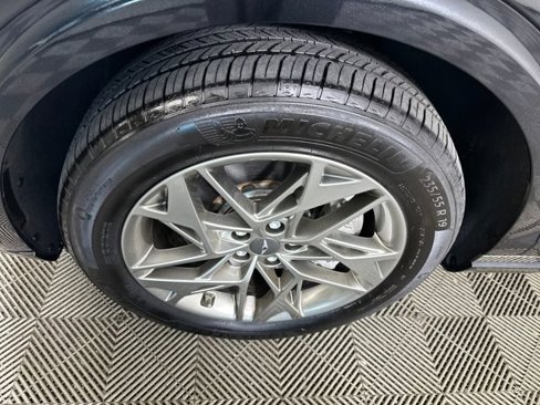 Used 2025 Genesis GV70 2.5T Advanced w/ Advanced Package image 10