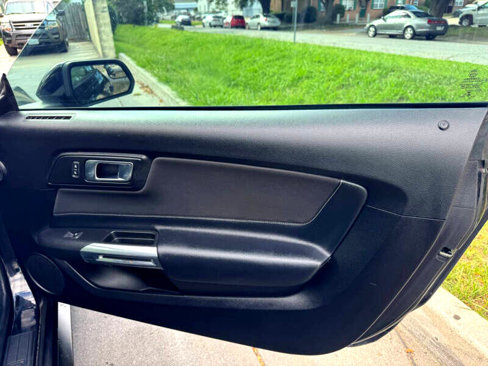 Used 2020 Ford Mustang Coupe image 18