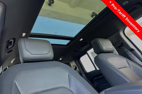 New 2024 Land Rover Defender 130 X-Dynamic SE image 15