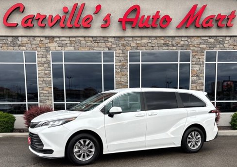 Used 2023 Toyota Sienna LE image 37