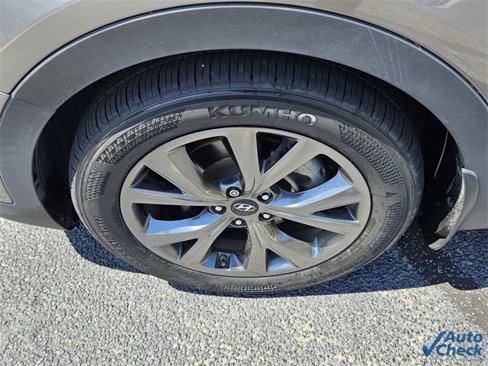 Used 2018 Hyundai Santa Fe Sport w/ Cargo Package image 19