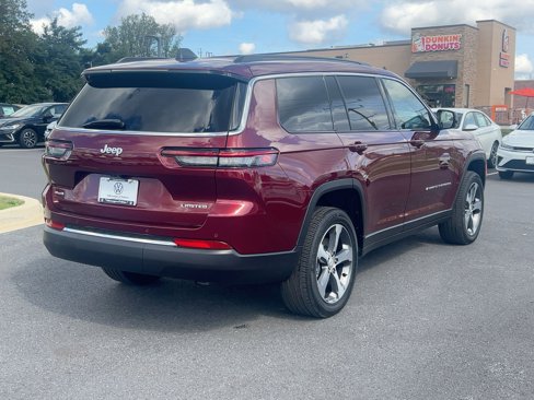Used 2025 Jeep Grand Cherokee L Limited image 9