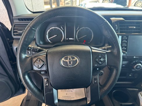 Used 2024 Toyota 4Runner TRD Off-Road Premium image 9