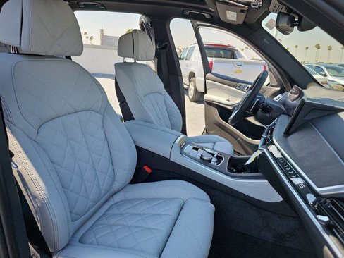 New 2026 BMW X5 sDrive40i image 10