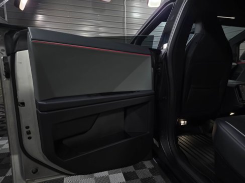 Used 2024 Tesla Cybertruck AWD Crew Cab image 43