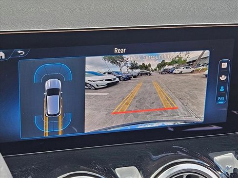 Used 2025 Mercedes-Benz GLA 250 image 13