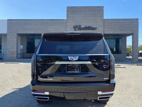 New 2026 Cadillac Escalade Luxury w/ LPO, Floor Liner Package image 5