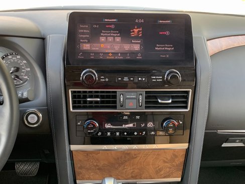 Used 2024 Nissan Armada SL w/ Captain's Chairs Package image 16