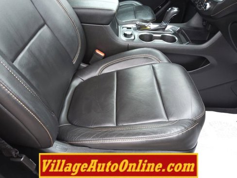Used 2020 Chevrolet Traverse LT w/ LT Premium Package image 36